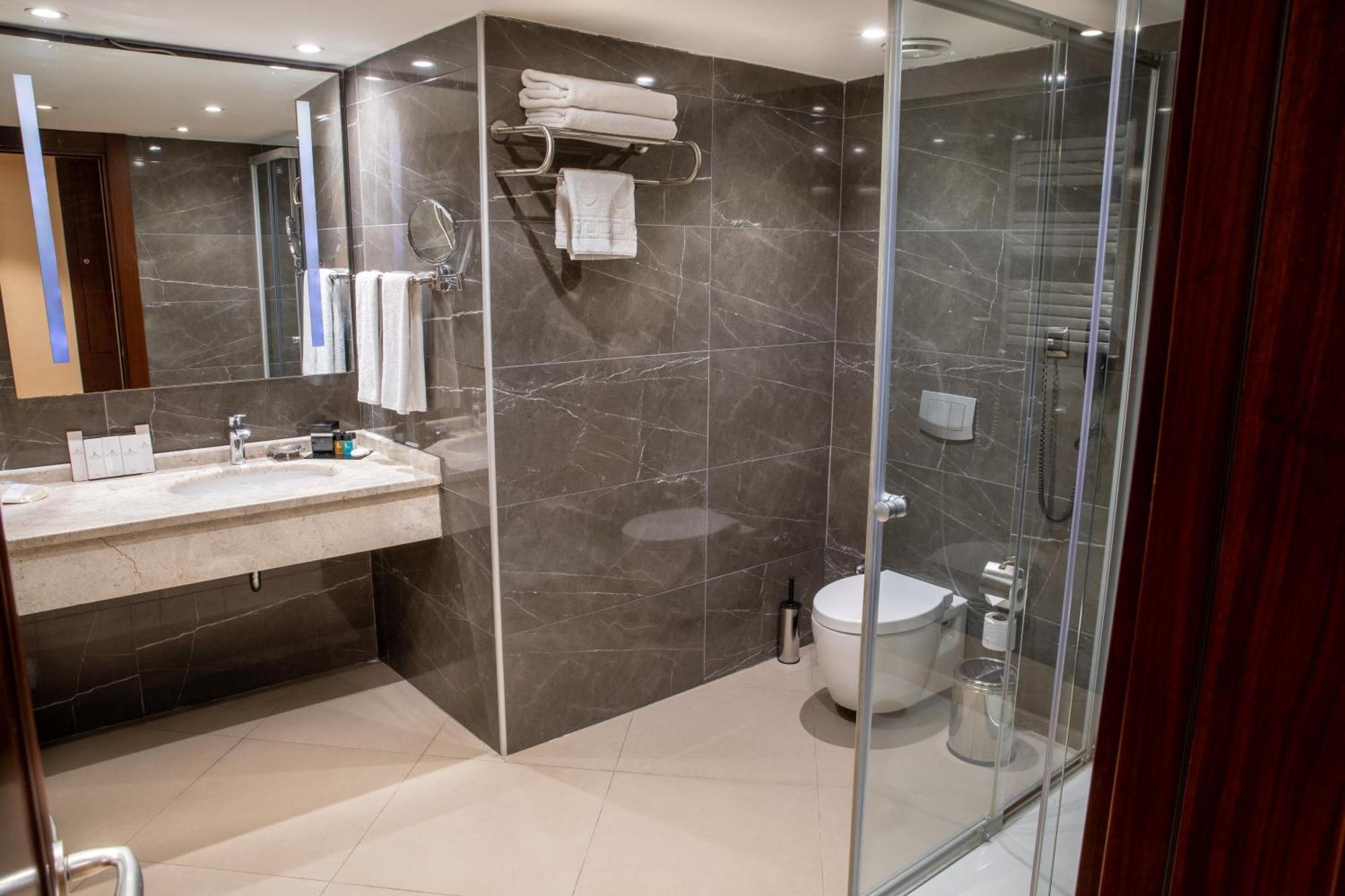 Hotel Grand Aras & Provincia di Istanbul